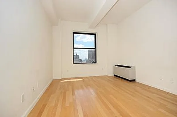 Sold by Corcoran | media 14