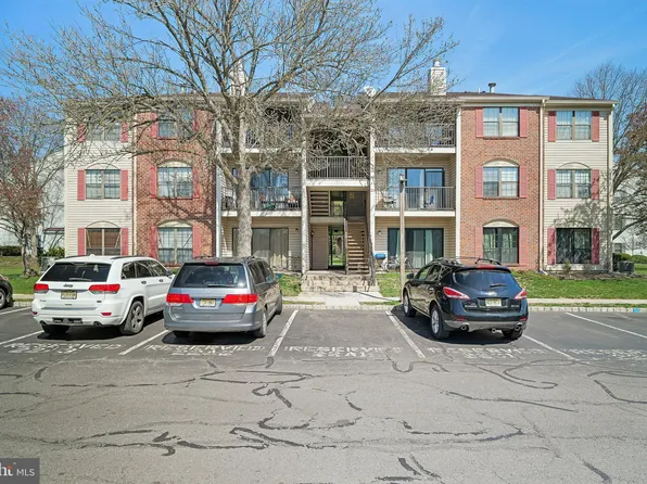 11 Poillon Ct, Lawrence Township, NJ 08648