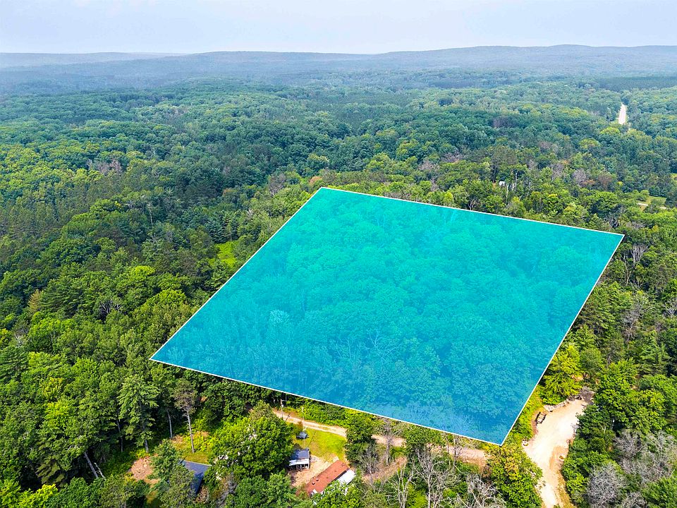 1st image of Brewster Ln