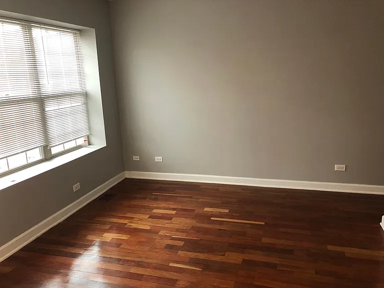 2854 N Kedzie Ave #1 — Photo 2