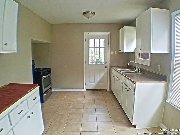 3rd image of 114 Pennystone Ave