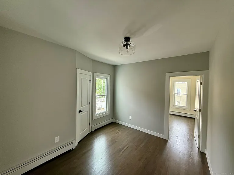 449 Stanley St #2 — Photo 21