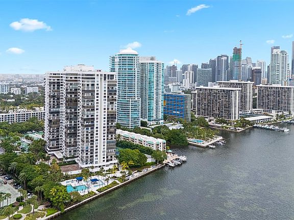 3rd image of 2333 Brickell Ave APT 1909