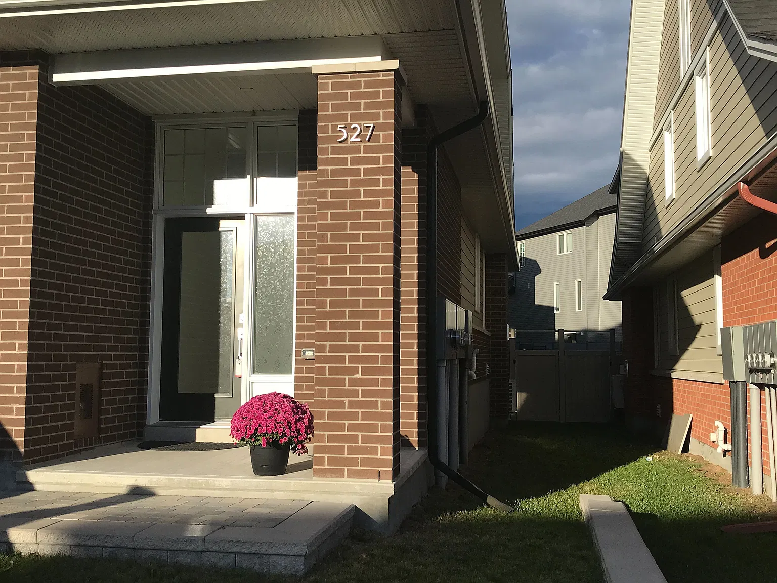 3 bed, $3,200 — Photo 3