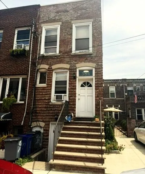 584 Gregory Ave #2 — Photo 15