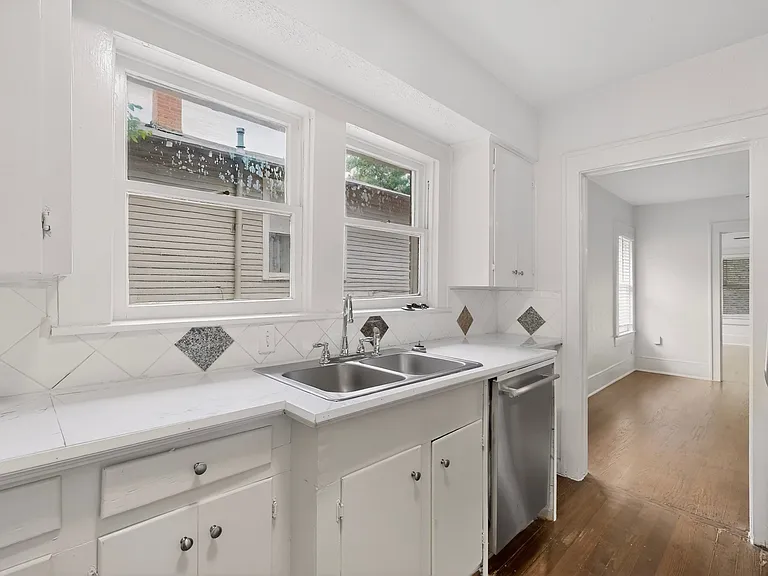 4634 Junius St — Photo 5