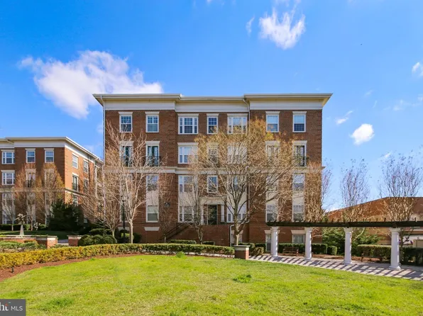 31 Booth St Unit B56, Gaithersburg, MD 20878