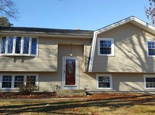 52 High Pine Dr, Plymouth, MA 02360