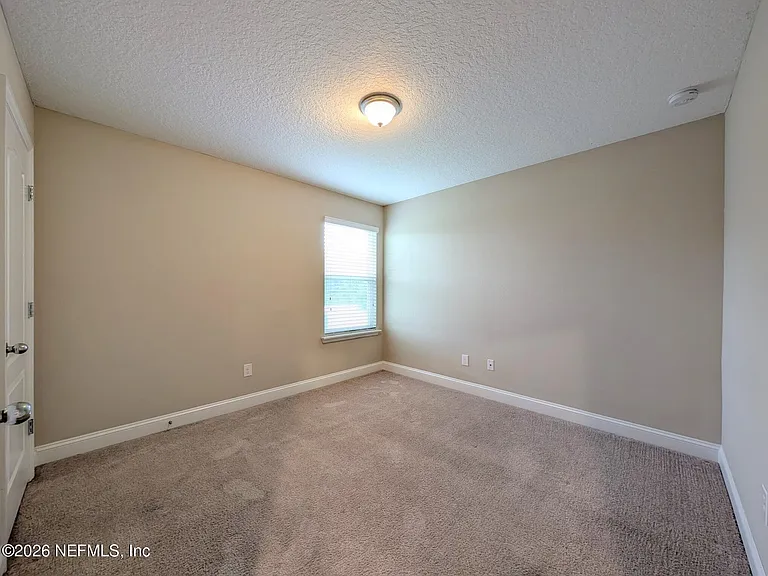 95 Silver Creek Place St — Photo 9