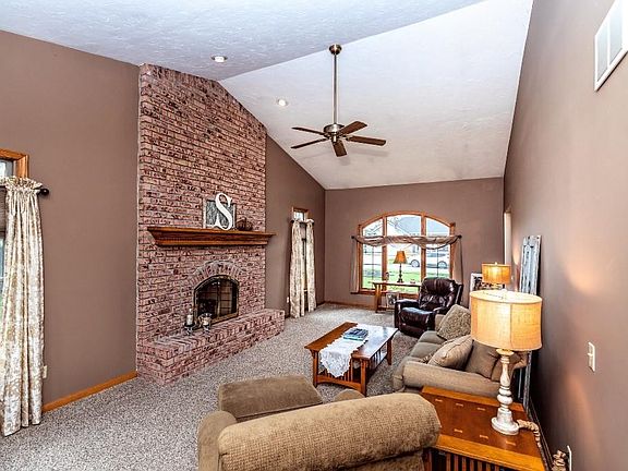 2nd image of 5965 Deerfield Dr