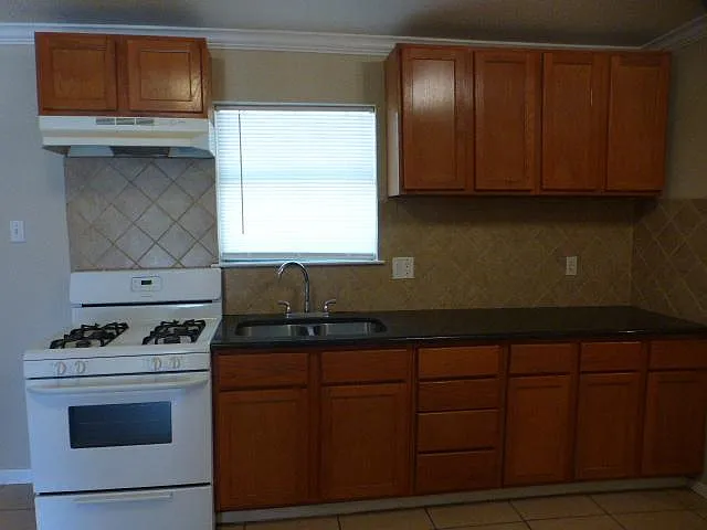 1304 Yukon Dr — Photo 21