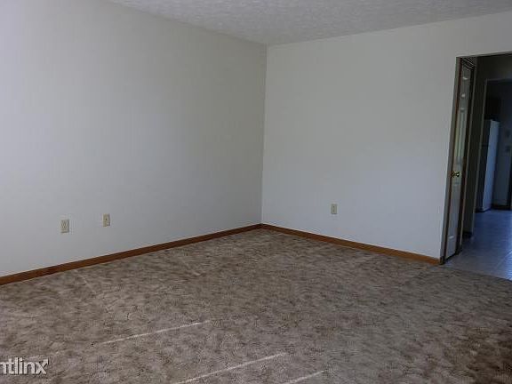 233 SRC Living Room 2 10-6-11