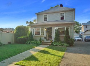 195 Crowell Ave, Staten Island, NY 10314