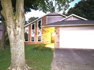 11201 S Nandina Ave, Jenks, OK 74037