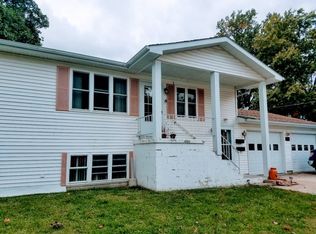 206 S Jackson St, Rushville, IL 62681