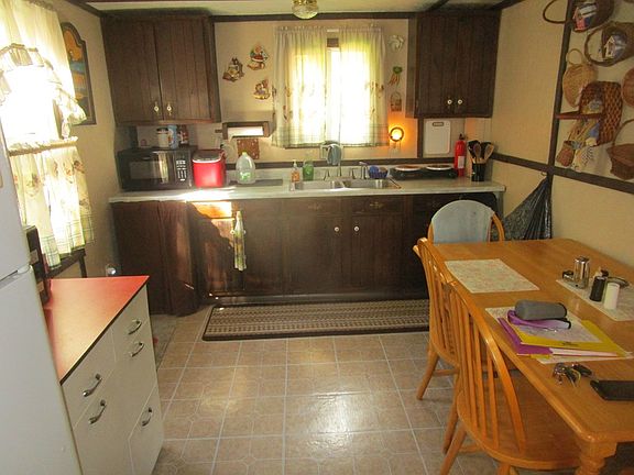 4th image of 259 Aspen Ln