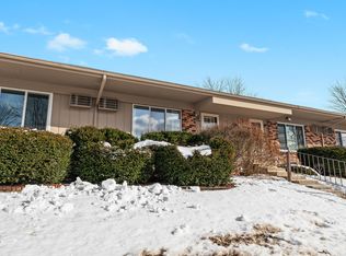 25140 Potomac Dr #3, South Lyon, MI 48178