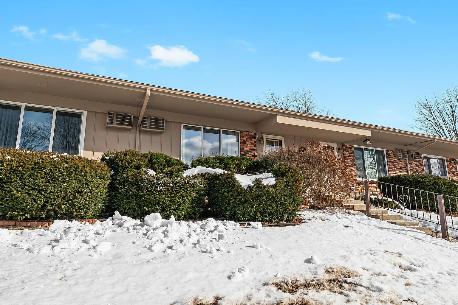 25140 Potomac Dr #3 photo 1