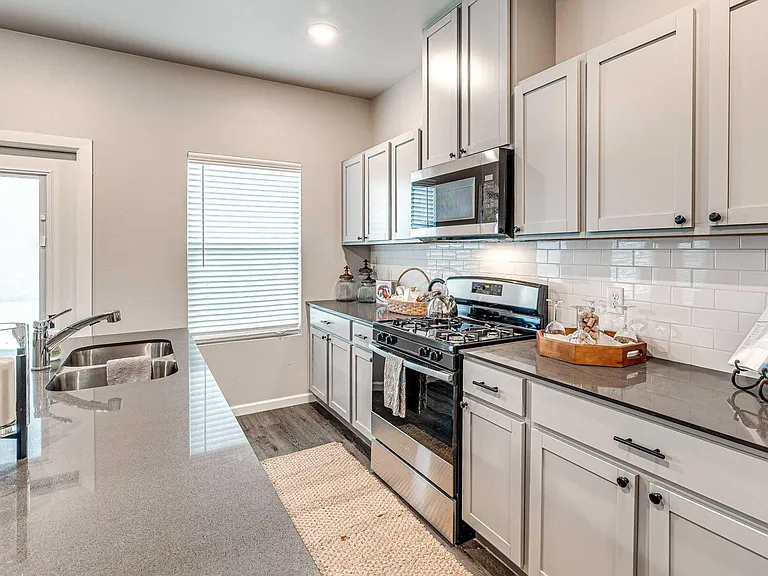 7725 Owen Ln #7725 — Photo 1