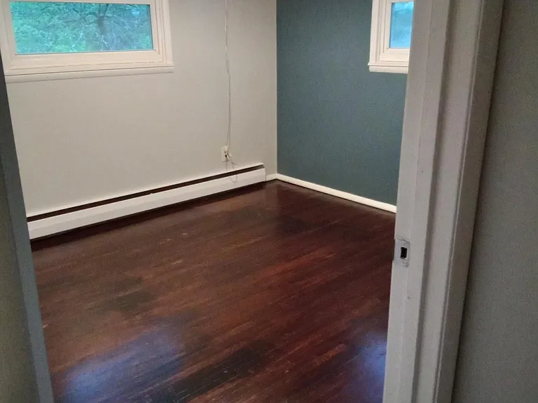 8 Hickory Ln — Photo 10