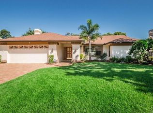 517 Humphries Rd, Safety Harbor, FL 34695