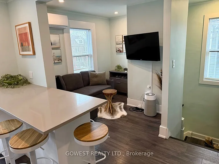 29 Cliff Ave #2 — Photo 4