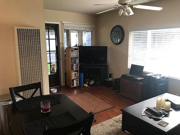 4th image of 2183 Coastland Ave