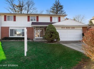 1803 E Maya Ln, Mount Prospect, IL 60056