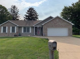 3014 Golf Cir, Danville, IL 61832