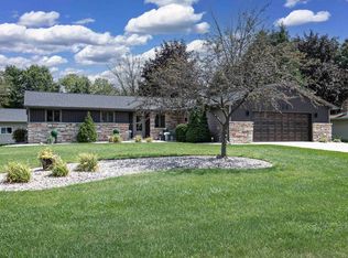 N294 Rogers Ln, Appleton, WI 54915