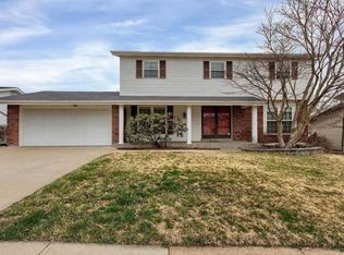 15482 Duxbury Way, Chesterfield, MO 63017