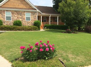 1620 Glen Cove Ct, Monroe, GA 30655