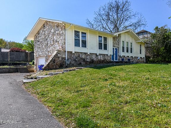 3rd image of 1253 Topside Rd