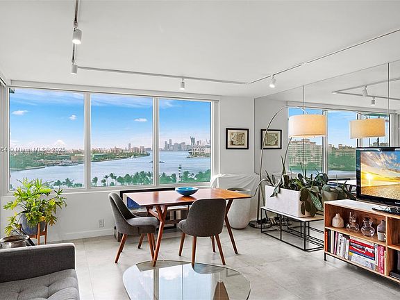 4th image of 400 S Pointe Dr APT 1001