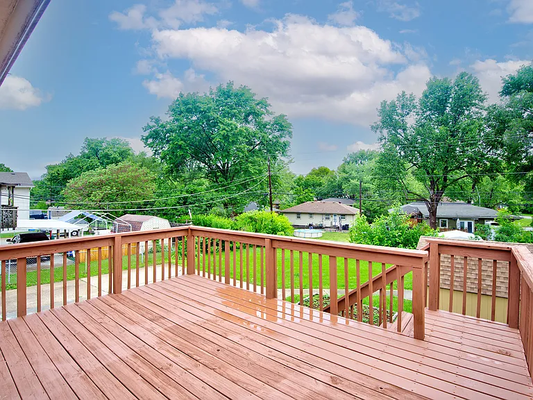 6910 NW Belvidere Pkwy — Photo 12