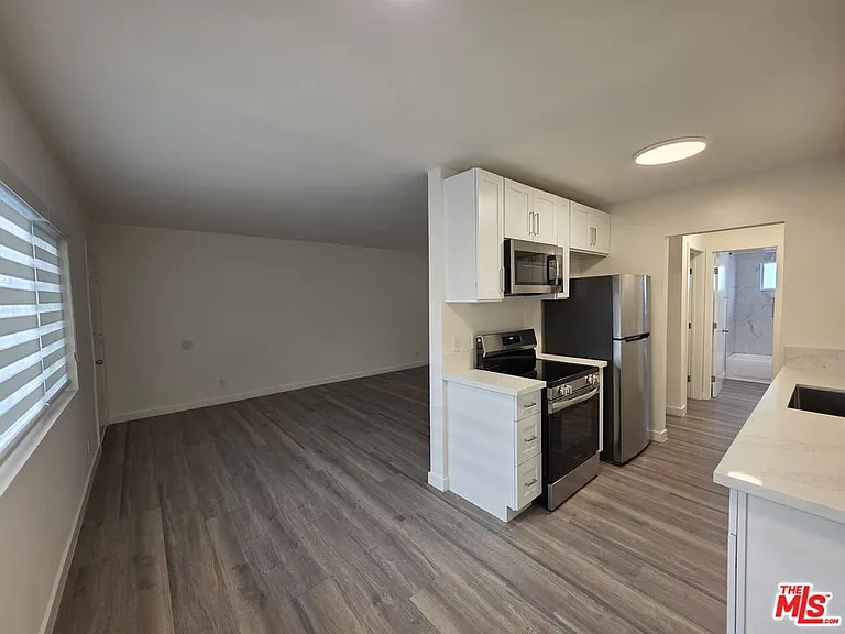 1433 Brockton Ave #4 — Photo 3