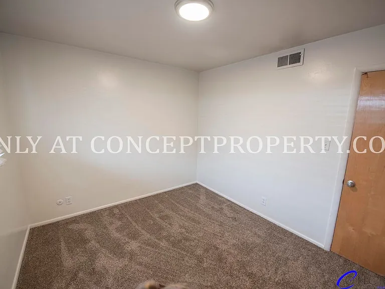 227 E St — Photo 83