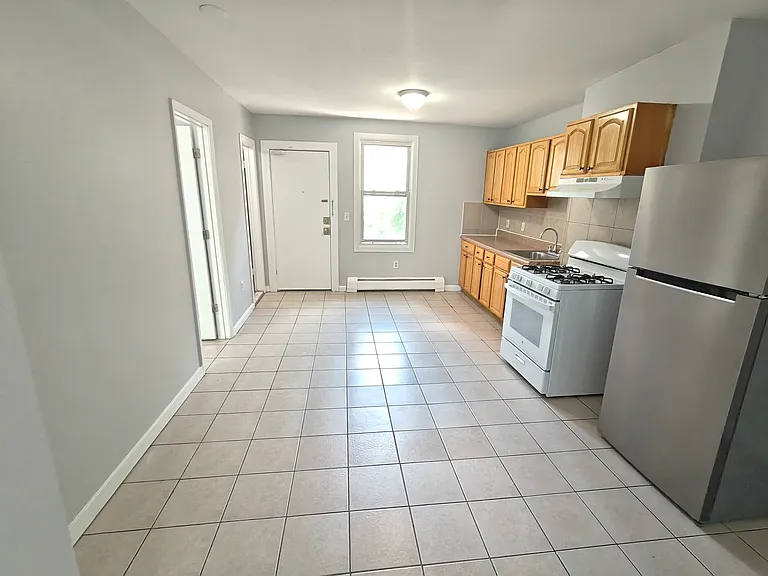 53 Rosa Parks Blvd #2 — Photo 6