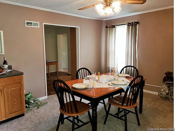 5th image of 209 Hawkinson Ave