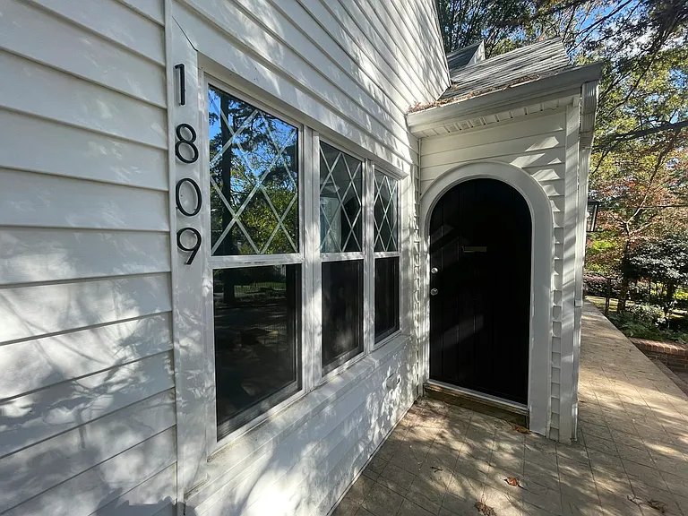 1809 Chestnut Ave #1809 — Photo 3