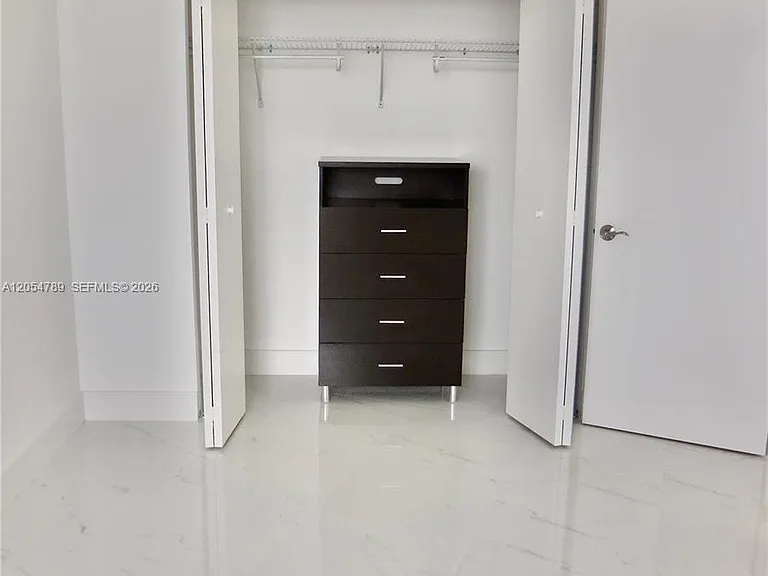 1000 Island Blvd #2308 — Photo 28
