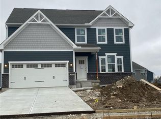 310 Chevington Chas, Tipp City, OH