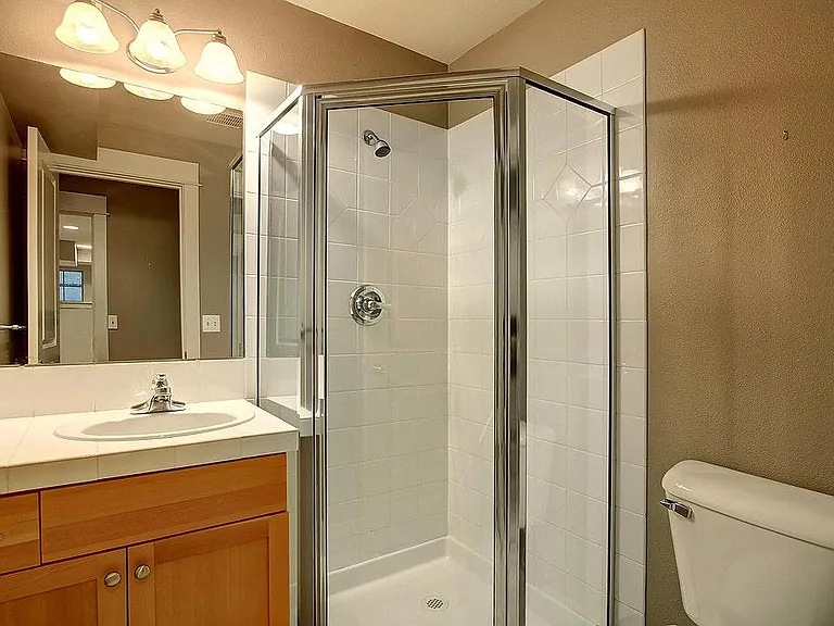 Second level bathroom