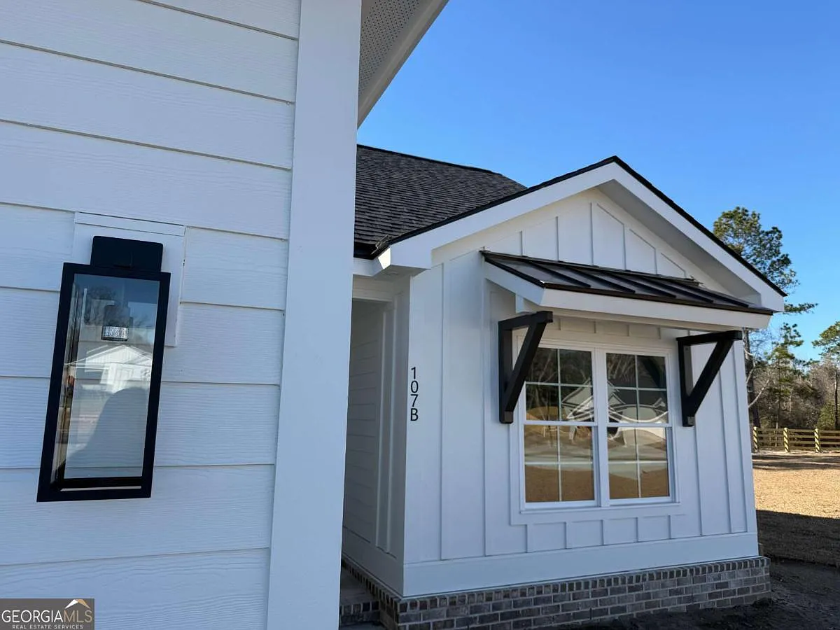 2 bed, 2.5 bath, 1228 sqft, $2,150 — Photo 3