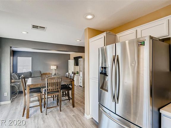 3rd image of 5889 Glory Canyon Way