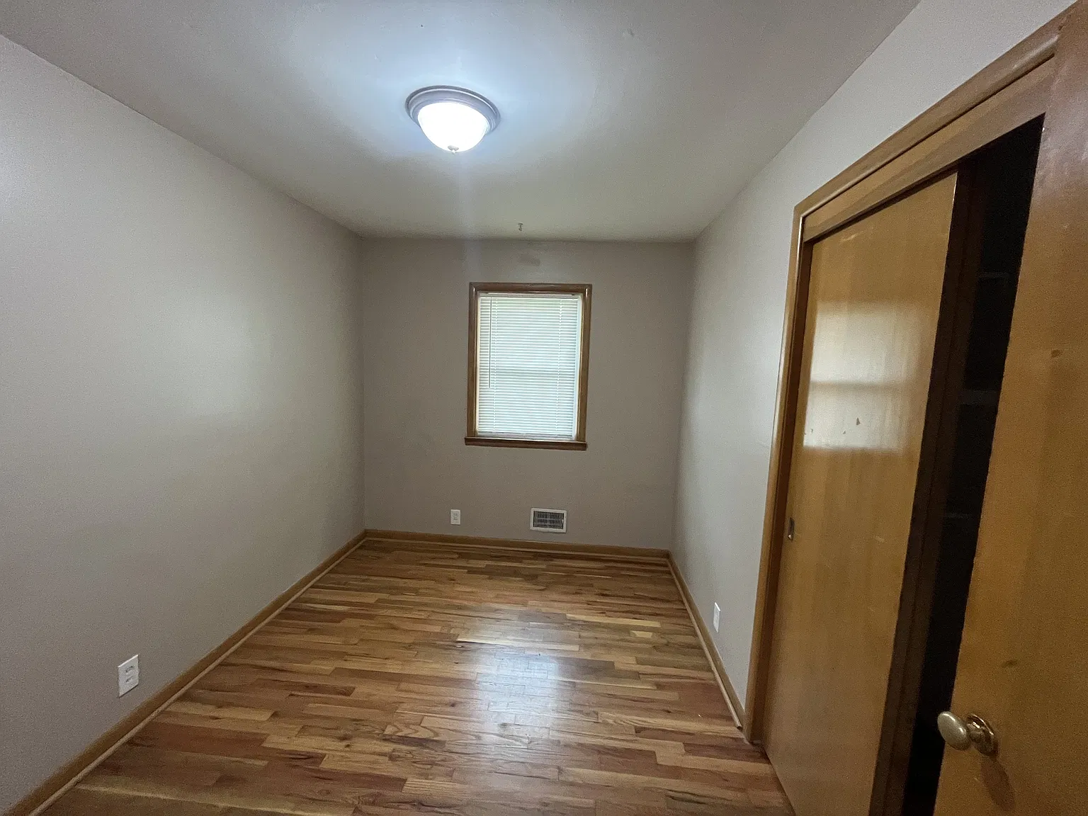 4161 N 61st - 4161 N 61st — Photo 3
