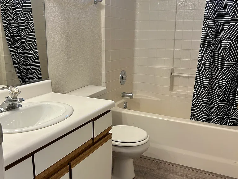 3720 Churchill Dr — Photo 12