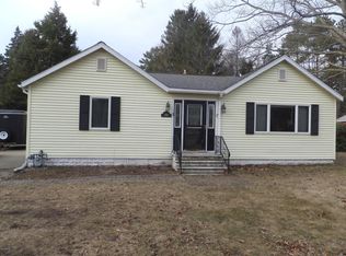 1730 Seminole Rd, Norton Shores, MI 49441