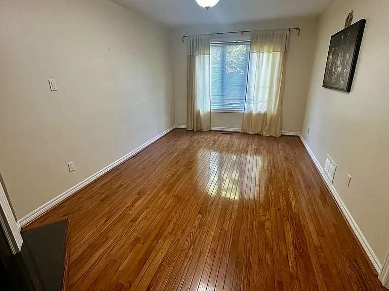3091 Eden Oak Cres #UPPER — Photo 12