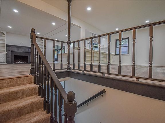 2nd image of 7101 Waverly Ave